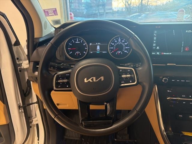 2022 Kia Carnival EX