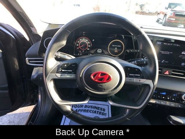 2022 Hyundai ELANTRA SEL