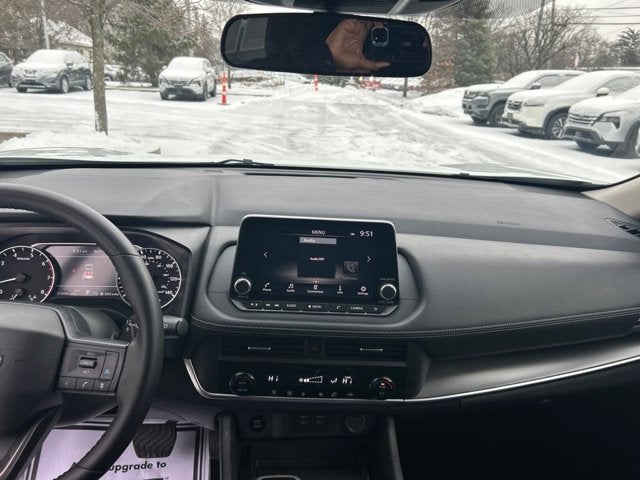 2025 Nissan Rogue SV