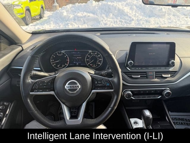 2022 Nissan Altima 2.5 SV