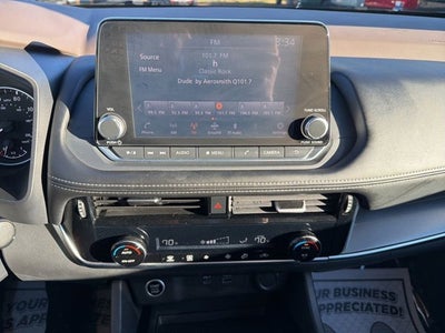 2022 Nissan Rogue SV