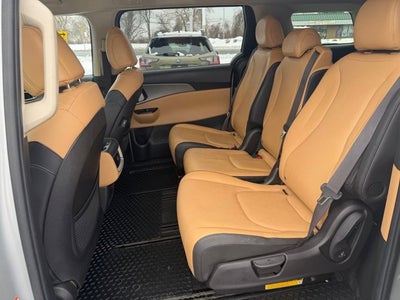 2022 Kia Carnival LXS