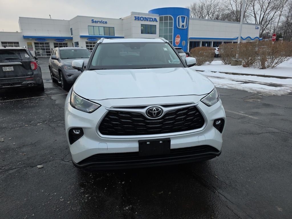 2022 Toyota Highlander XLE