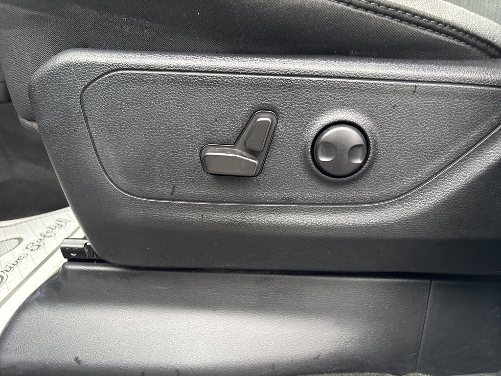 2022 RAM 1500 Big Horn/Lone Star 4D Quad Cab