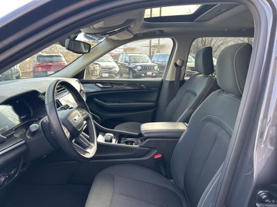 2022 Jeep Grand Cherokee L Laredo