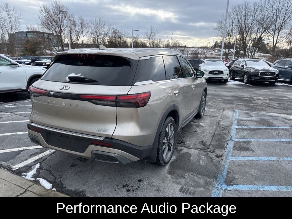 2022 INFINITI QX60 LUXE