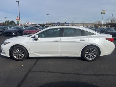 2019 Toyota Avalon XLE