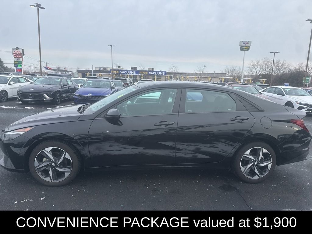2023 Hyundai ELANTRA SEL
