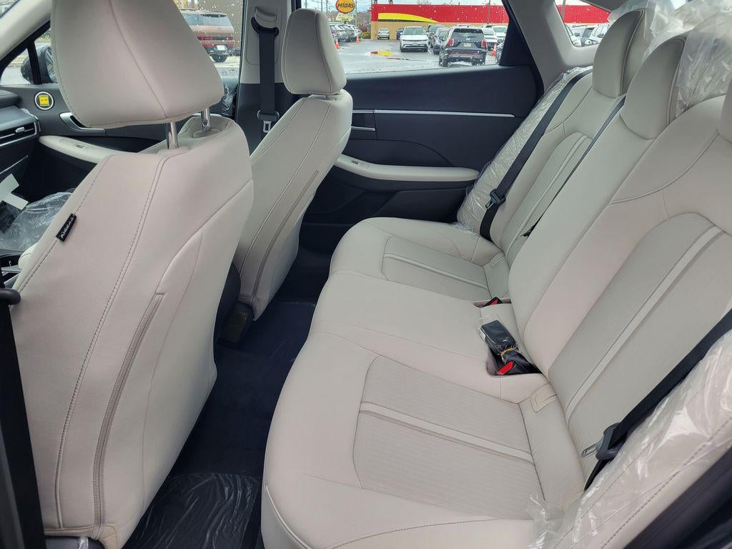 2026 Hyundai SONATA SE