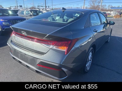 2024 Hyundai ELANTRA SE