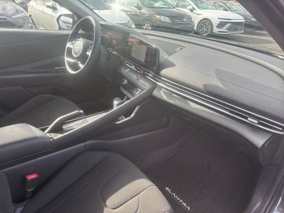 2024 Hyundai ELANTRA SEL