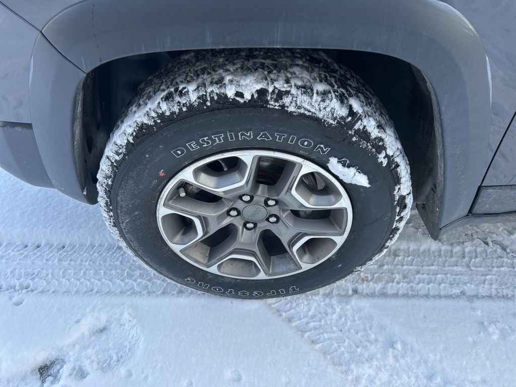 2022 Jeep Cherokee Trailhawk