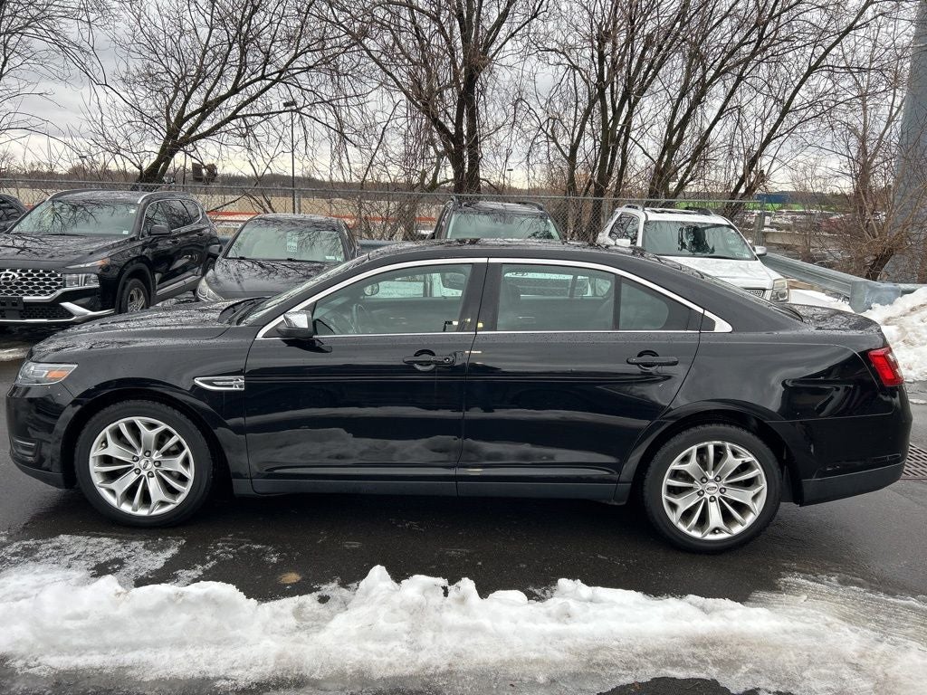 2019 Ford Taurus Limited