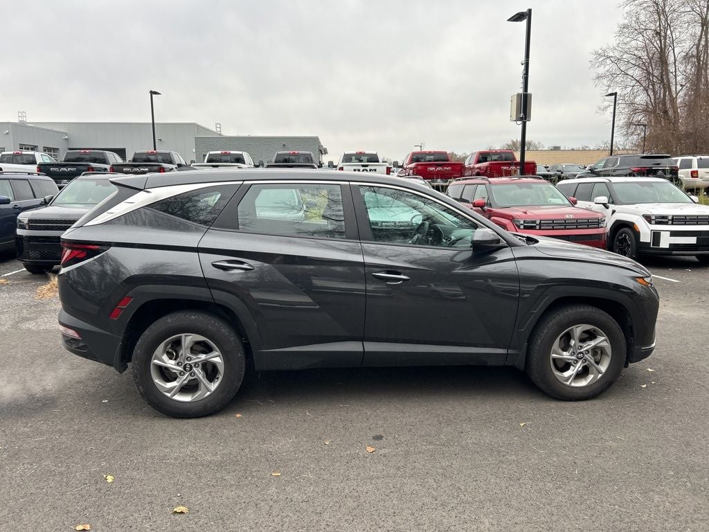 2023 Hyundai TUCSON SE
