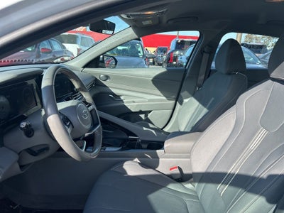 2021 Hyundai ELANTRA SEL
