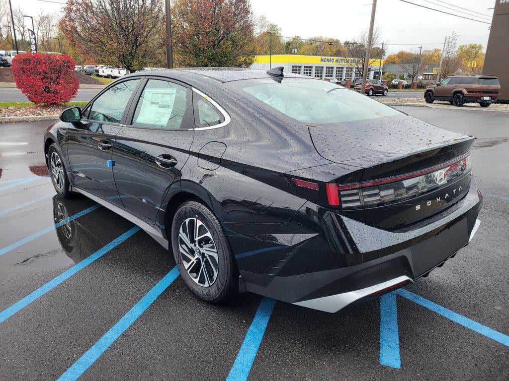 2026 Hyundai SONATA HYBRID Blue