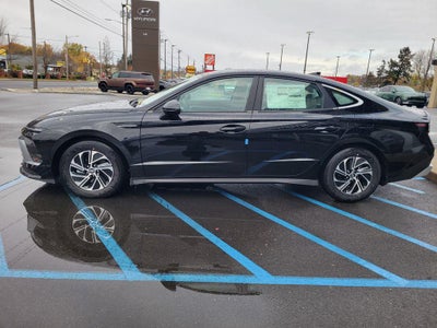 2026 Hyundai SONATA HYBRID Blue