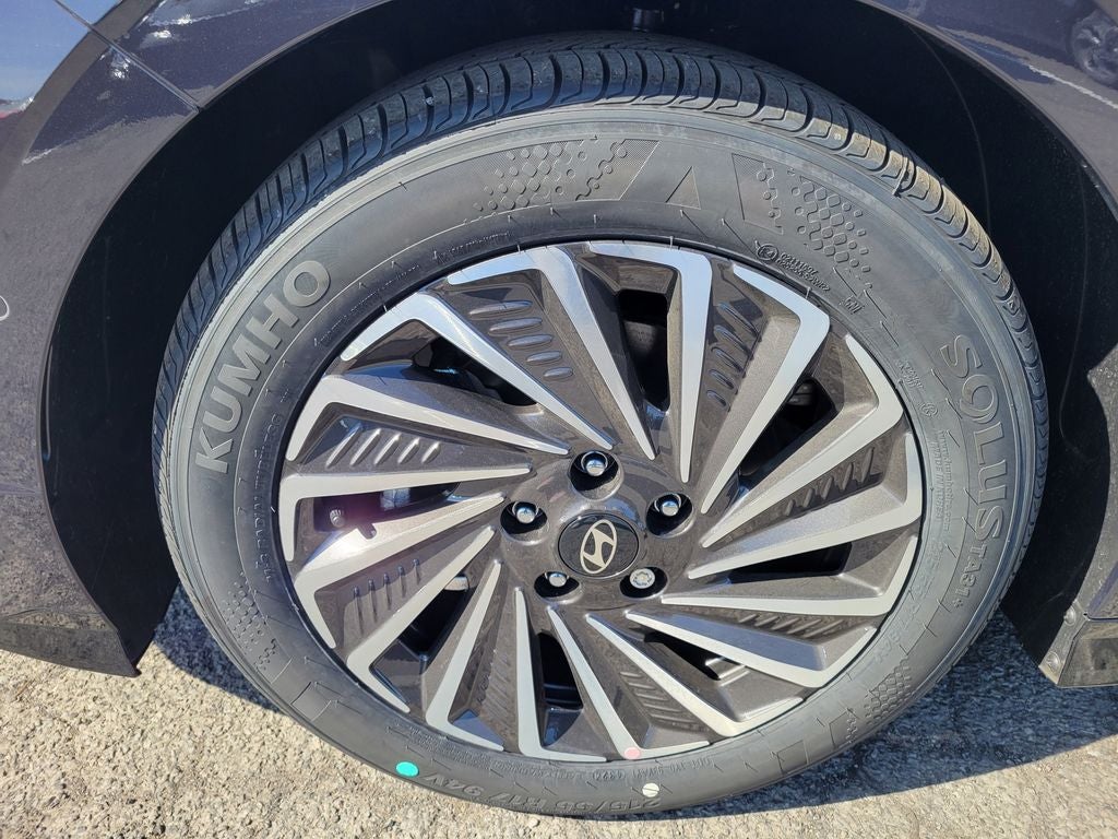 2025 Hyundai SONATA HYBRID Limited