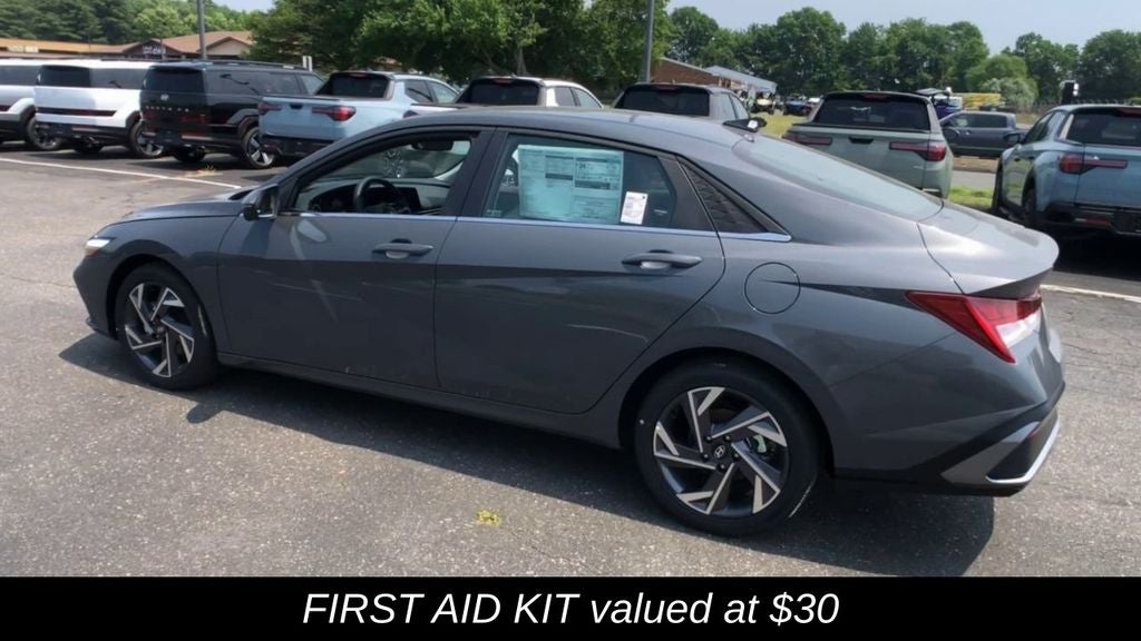 2025 Hyundai ELANTRA Limited