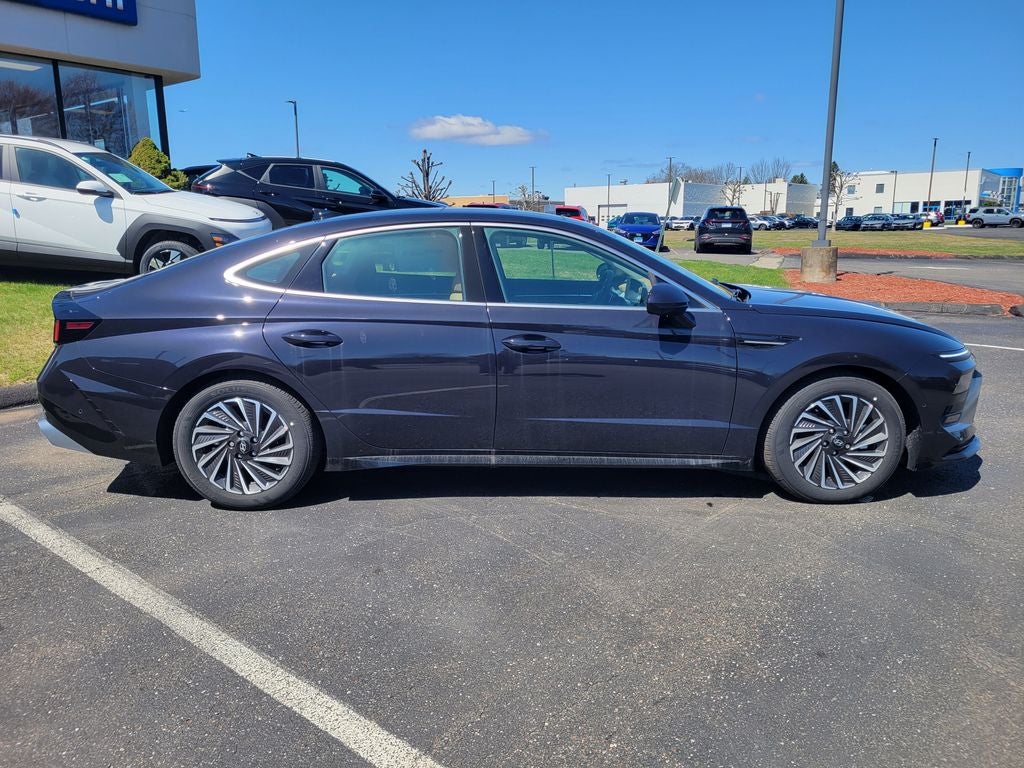 2024 Hyundai SONATA HYBRID Limited