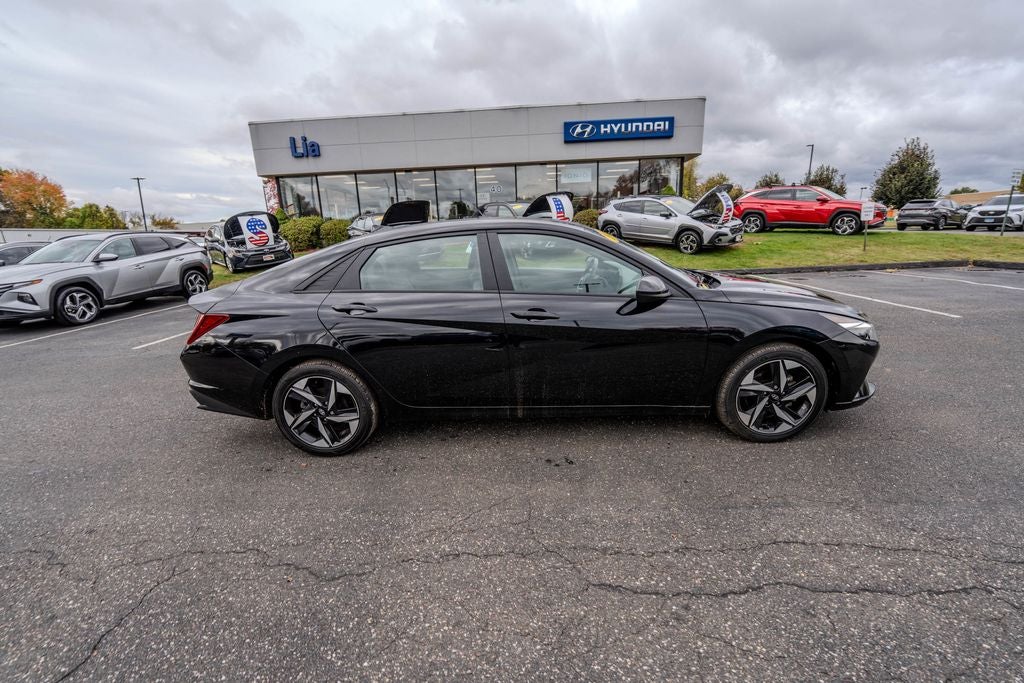 2023 Hyundai ELANTRA SEL