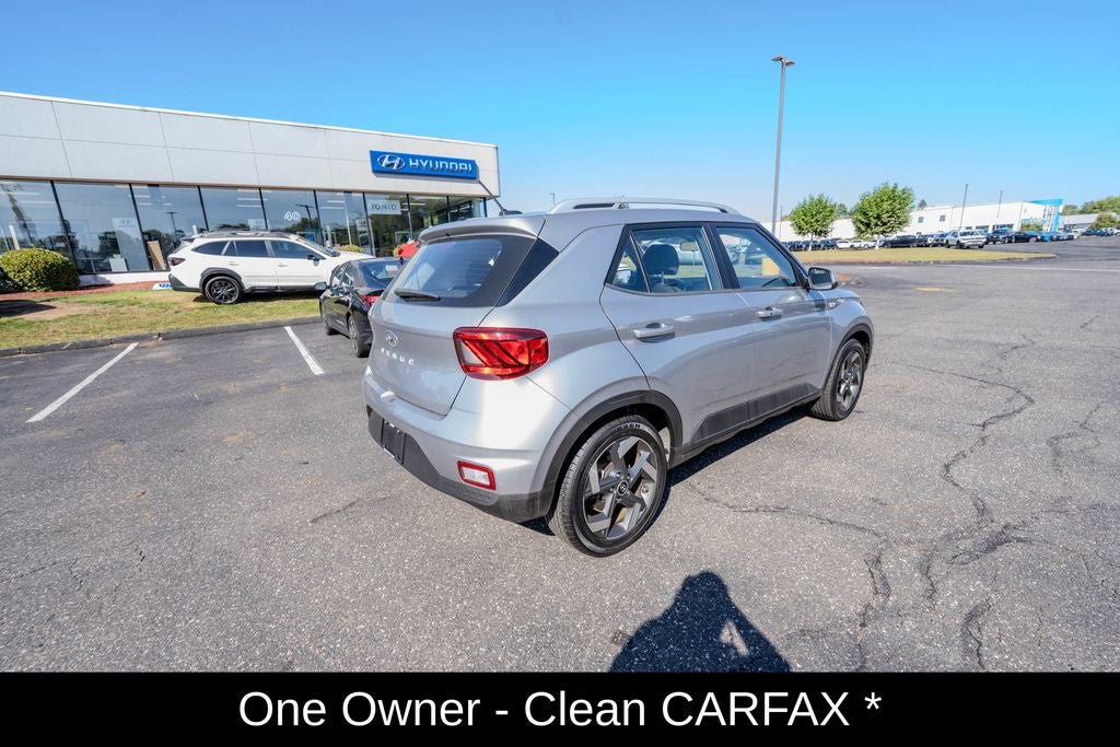 2024 Hyundai VENUE SEL