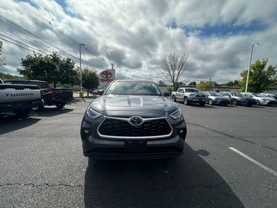 2024 Toyota Highlander LE